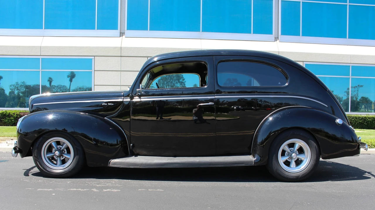 1940 Ford Standard & Deluxe & Super Deluxe - Image 3 of 31