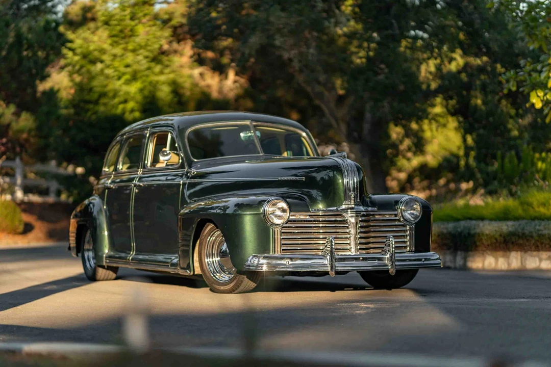 1941 Pontiac - Image 5 of 31