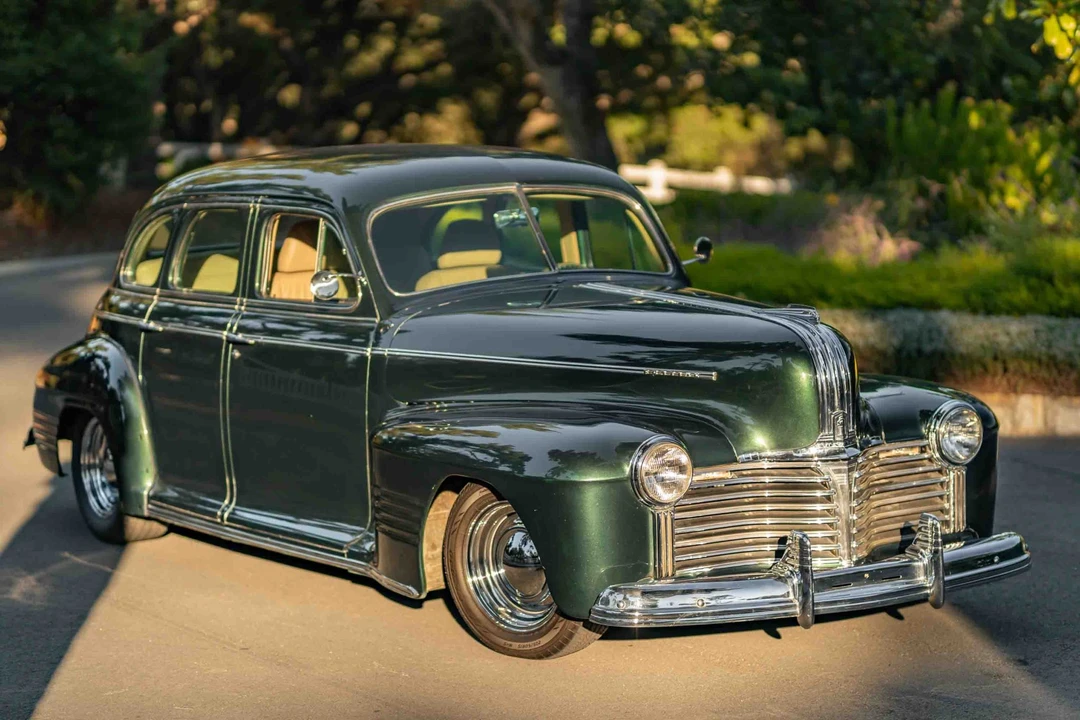 1941 Pontiac - Image 10 of 31