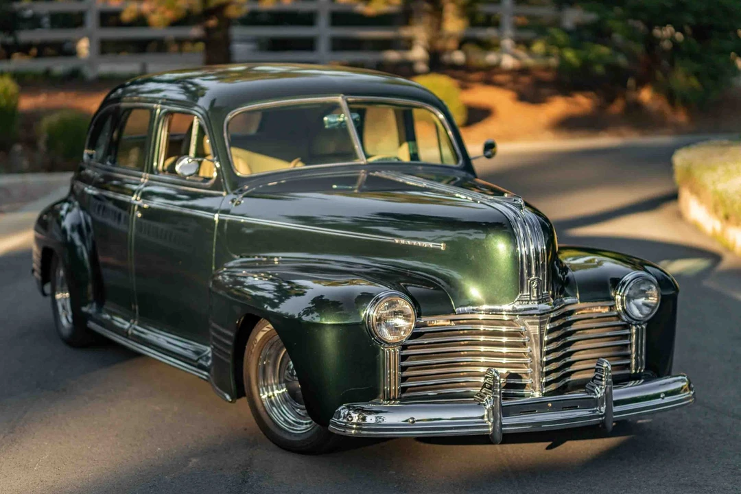 1941 Pontiac - Image 11 of 31