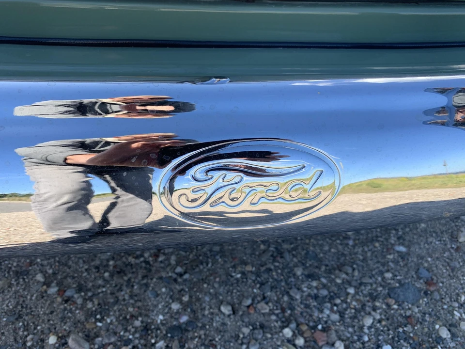 1946 Ford Standard & Deluxe & Super Deluxe - Image 29 of 31