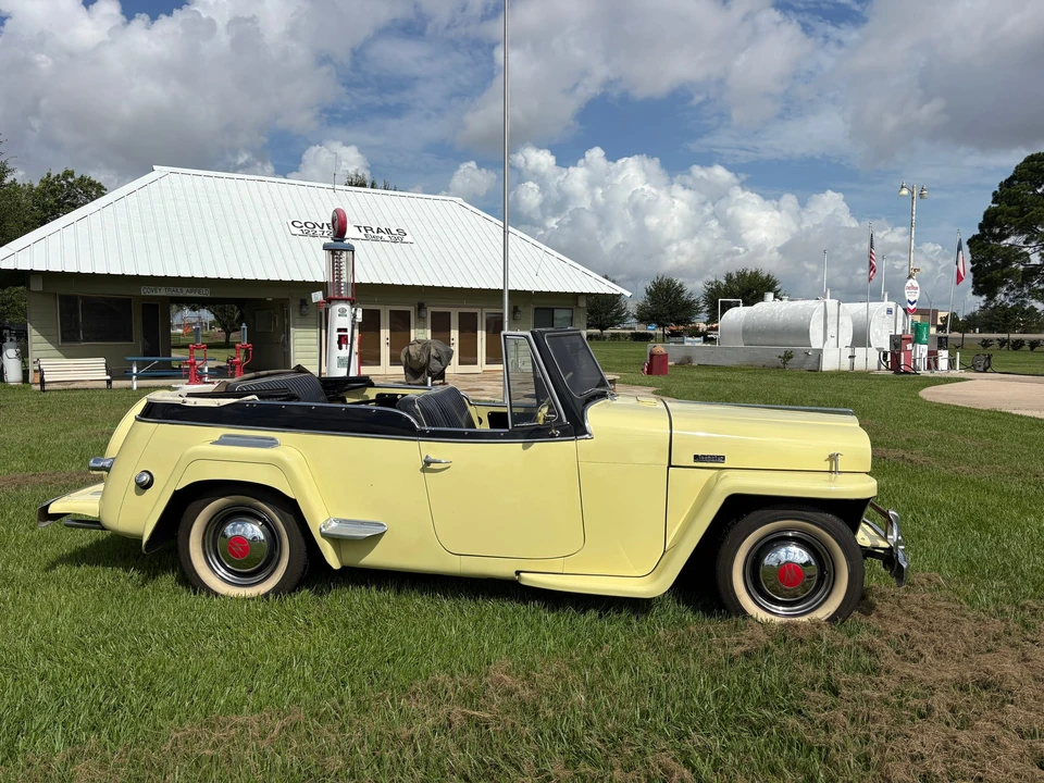 1949 Willys Jeepster - Image 17 of 31