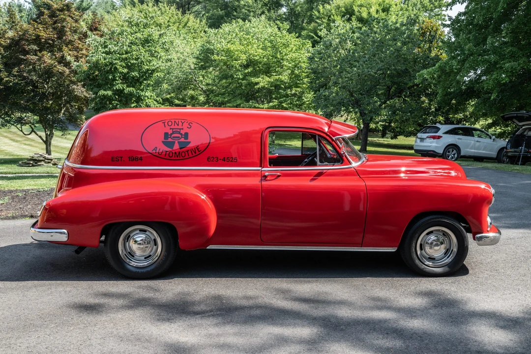 1951 Chevrolet Special & Deluxe & Fleetline - Image 4 of 31