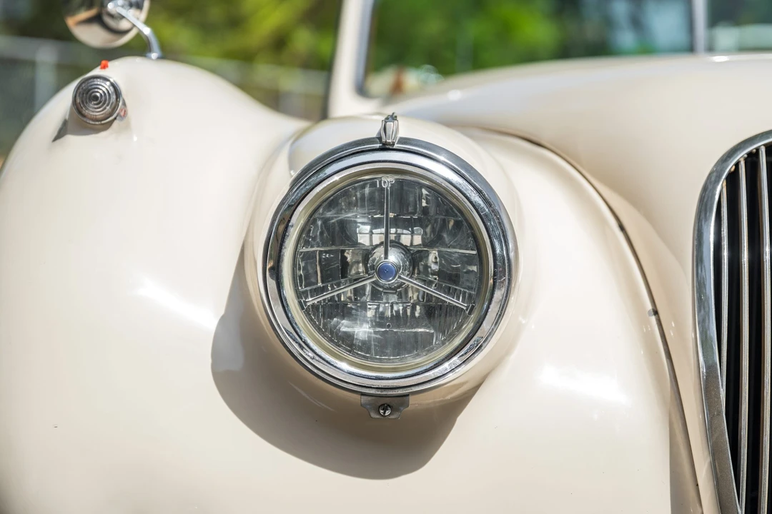 1953 Jaguar XK120 DHC Drophead - Image 23 of 31