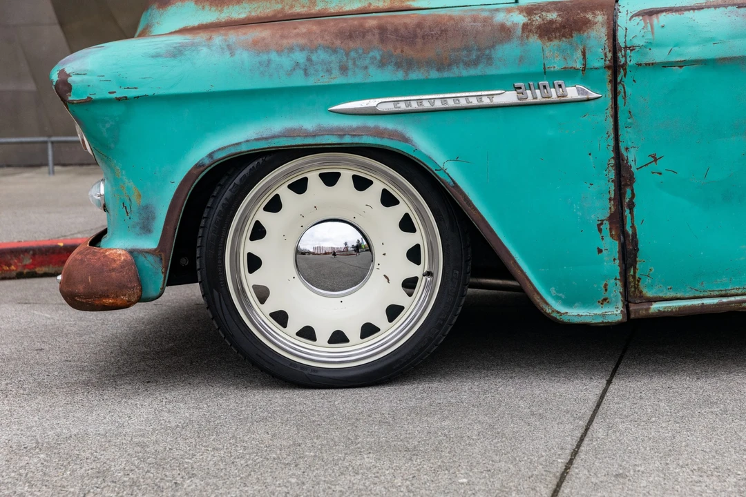 1955 Chevrolet Task Force - Image 22 of 31