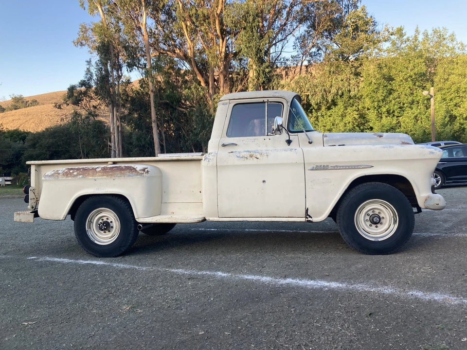 1955 Chevrolet Task Force - Image 23 of 31