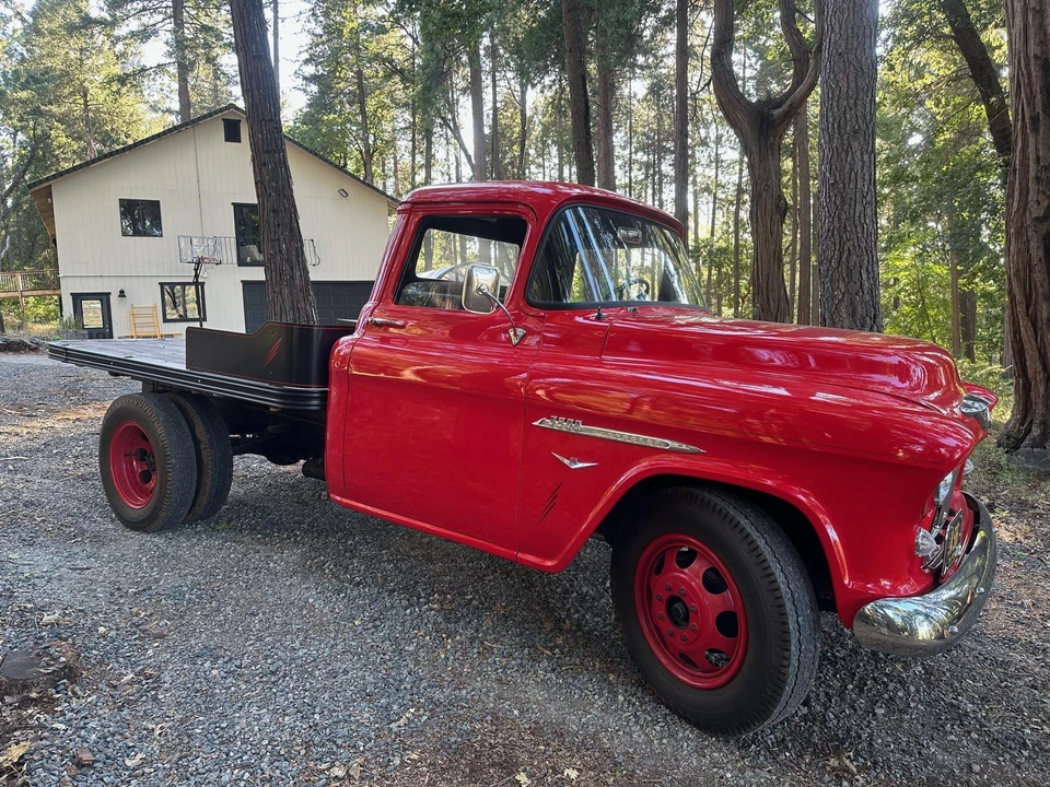 1955 Chevrolet Task Force - Image 9 of 31
