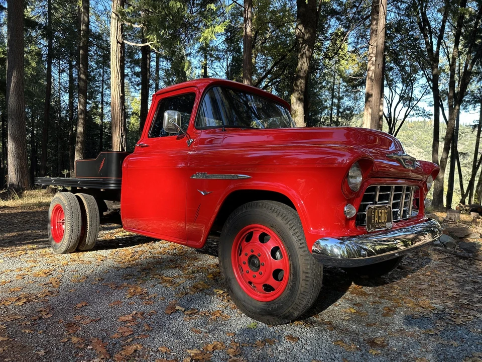 1955 Chevrolet Task Force - Image 19 of 31