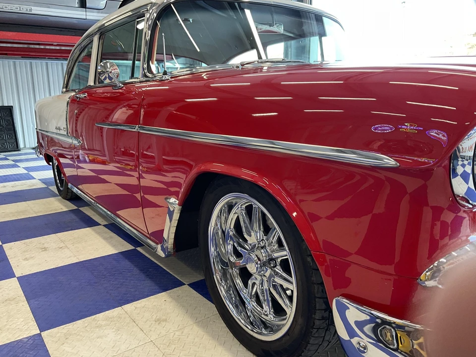 1955 Chevrolet Tri-Five Bel Air Sedan & Wagon - Image 22 of 31