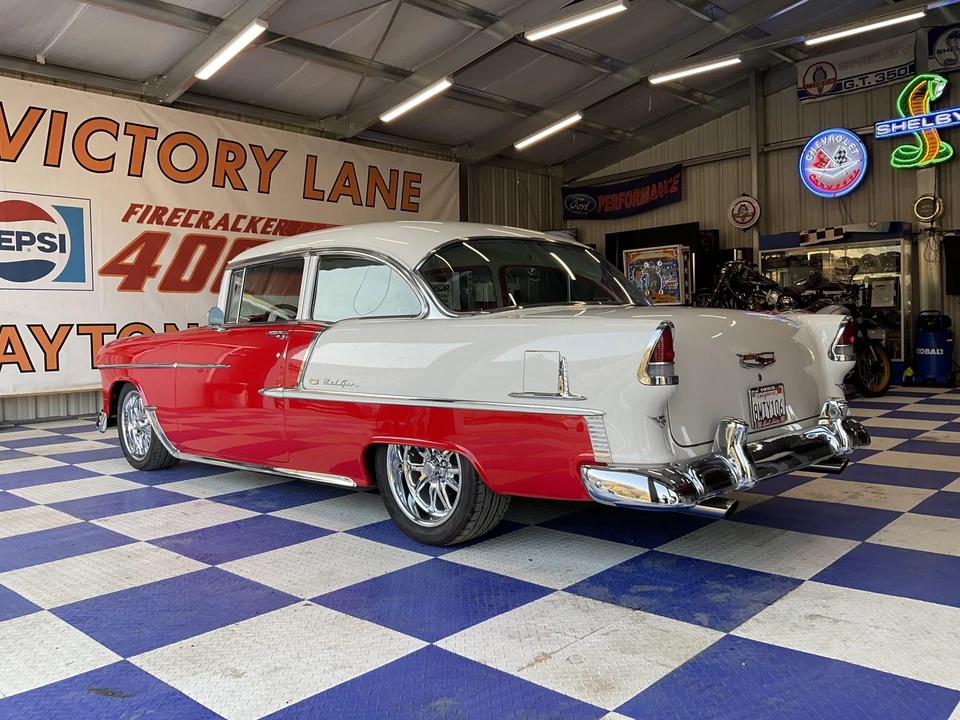 1955 Chevrolet Tri-Five Bel Air Sedan & Wagon - Image 5 of 31