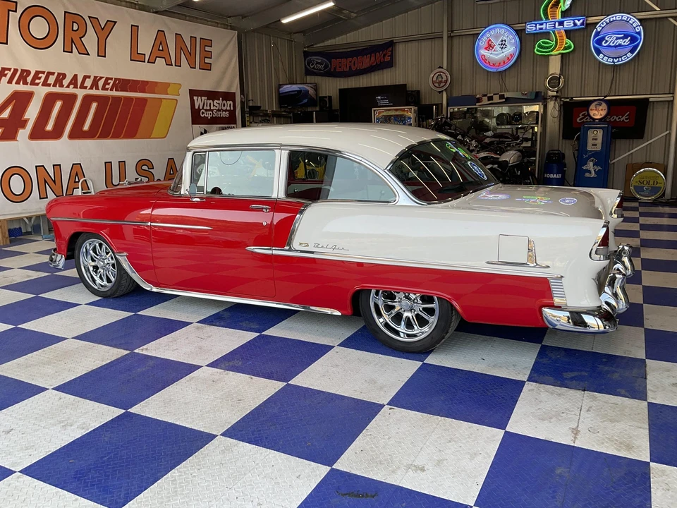 1955 Chevrolet Tri-Five Bel Air Sedan & Wagon - Image 4 of 31