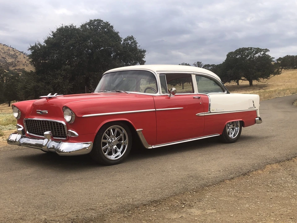 1955 Chevrolet Tri-Five Bel Air Sedan & Wagon - Image 12 of 31