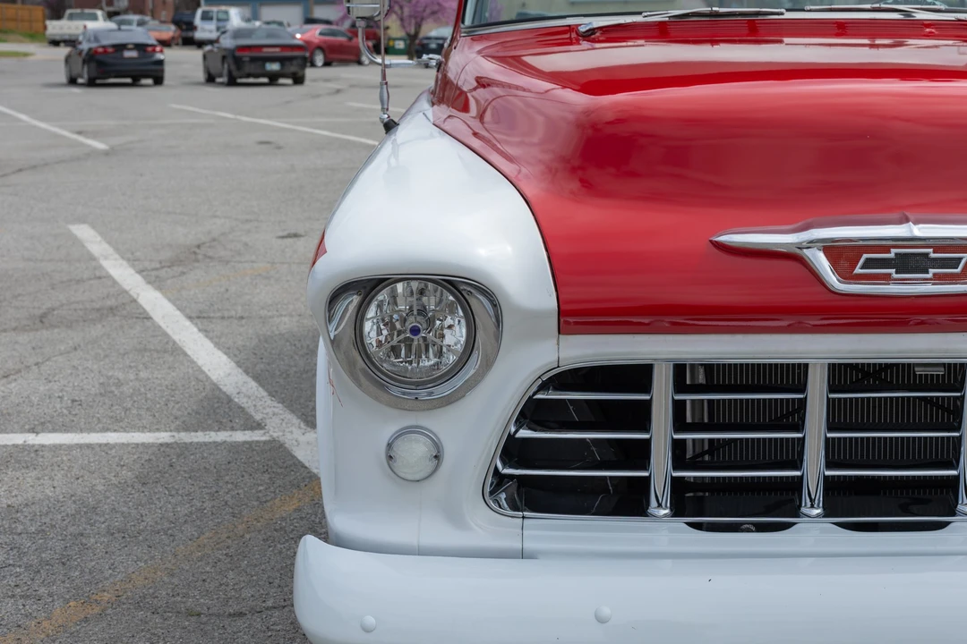 1955 Chevrolet Task Force - Image 21 of 31