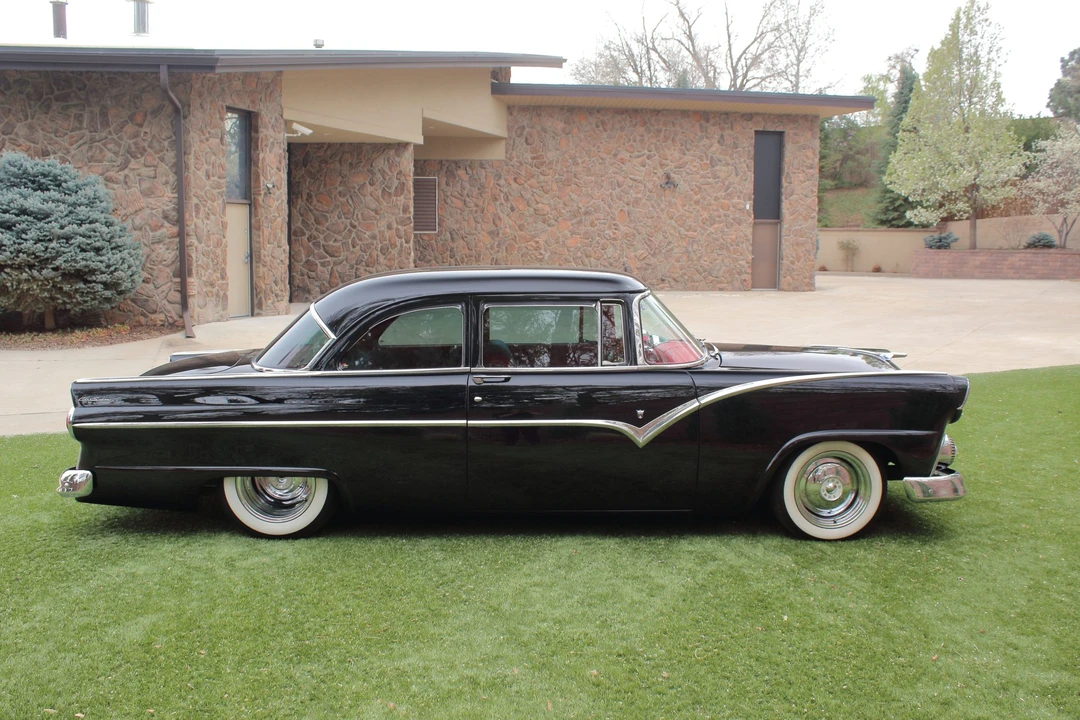 1955 Ford Fairlane 1st Gen - Image 15 of 31