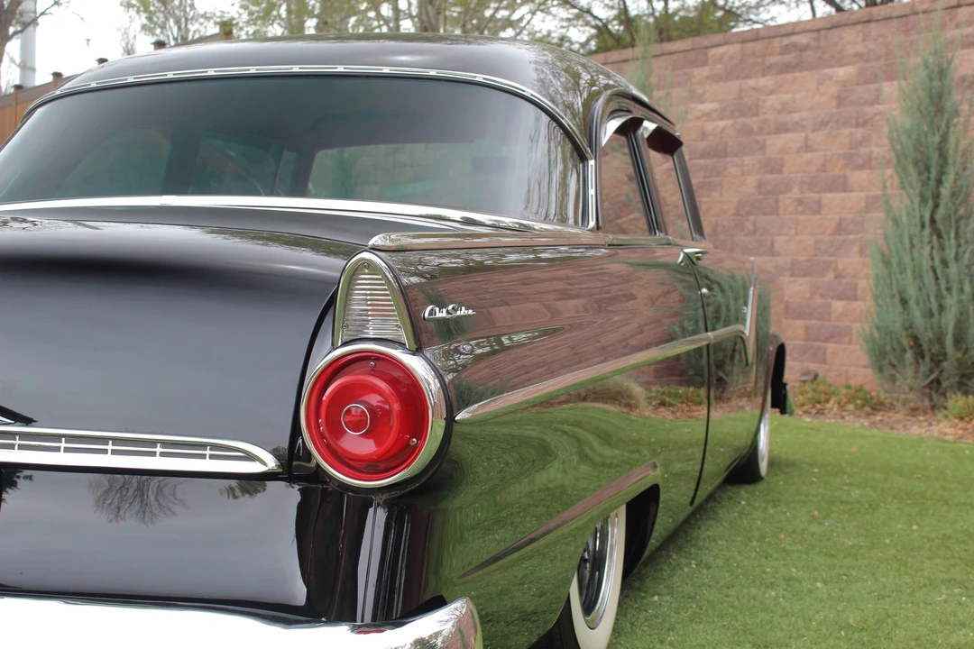 1955 Ford Fairlane 1st Gen - Image 27 of 31