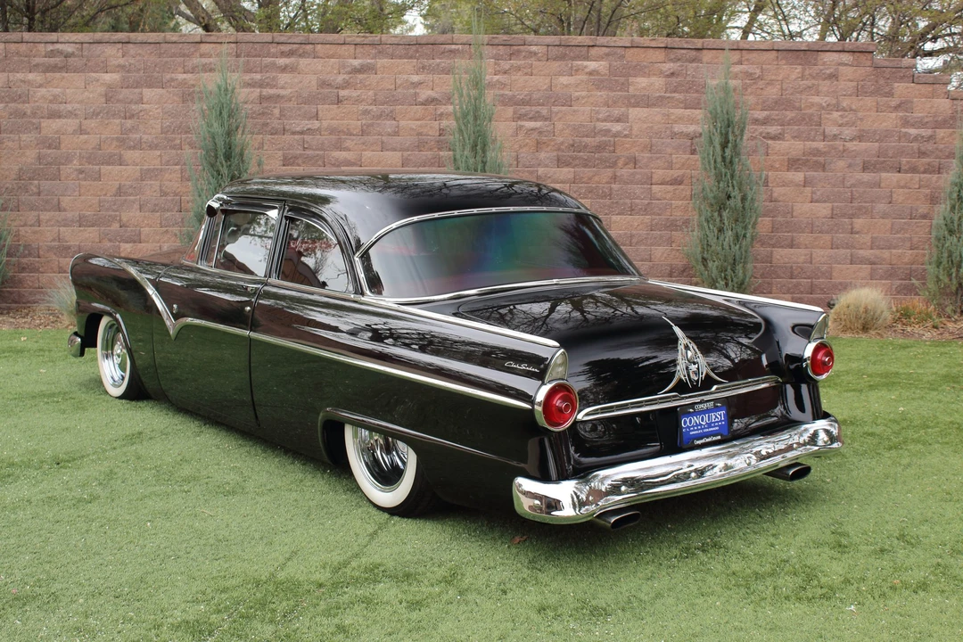 1955 Ford Fairlane 1st Gen - Image 9 of 31