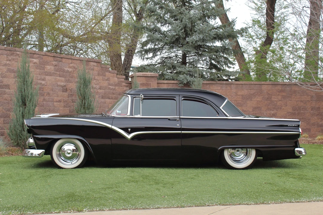 1955 Ford Fairlane 1st Gen - Image 7 of 31