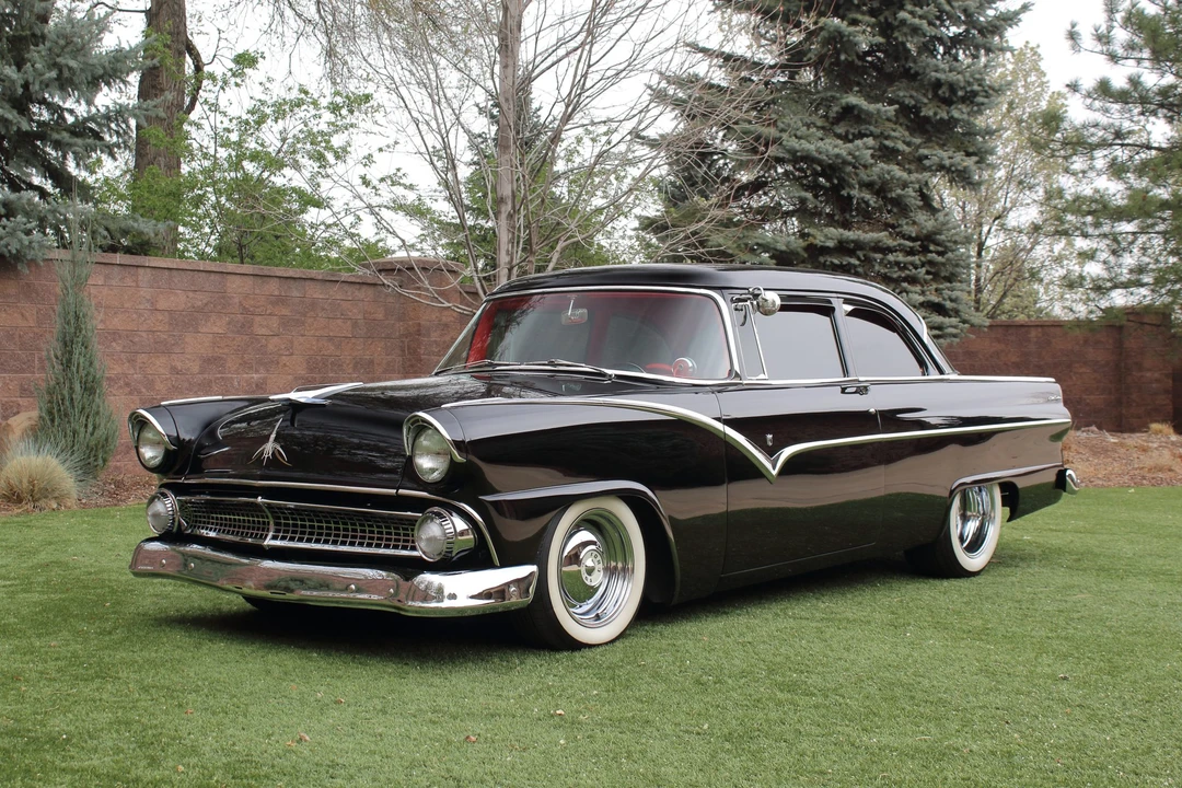 1955 Ford Fairlane 1st Gen - Image 3 of 31