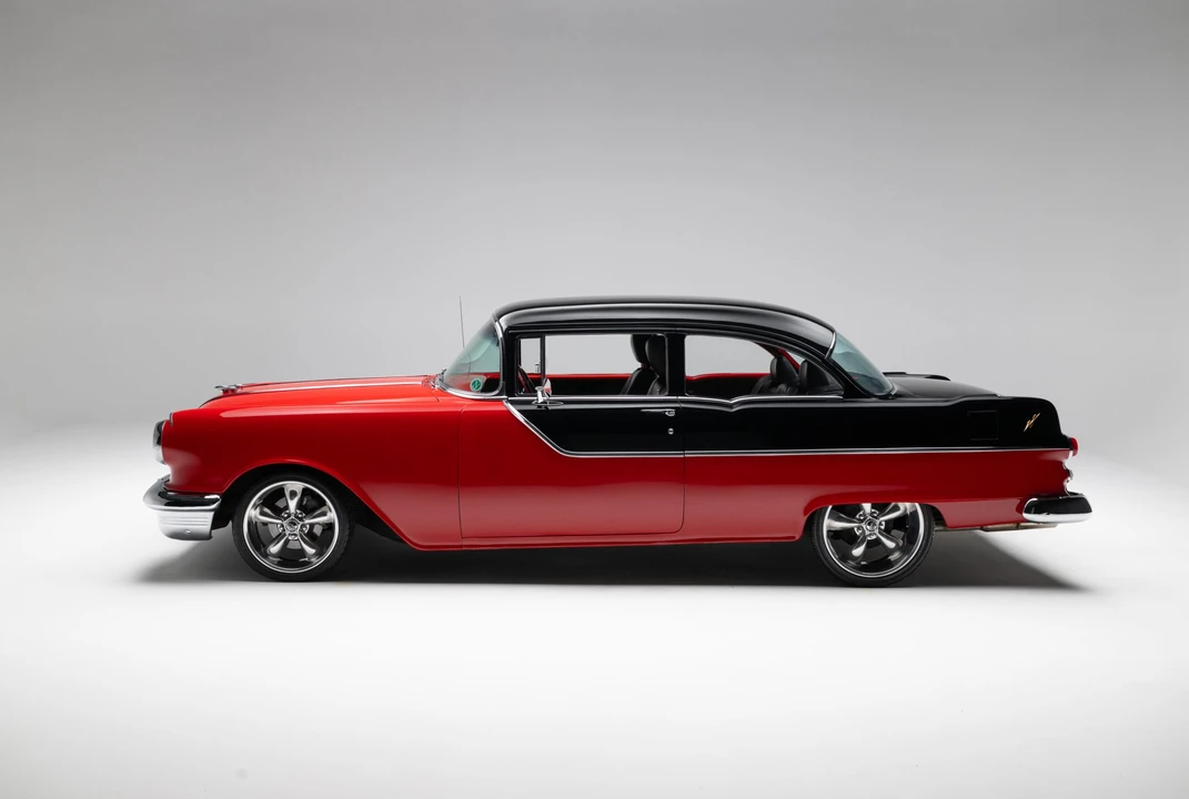 1955 Pontiac Chieftain - Image 13 of 31