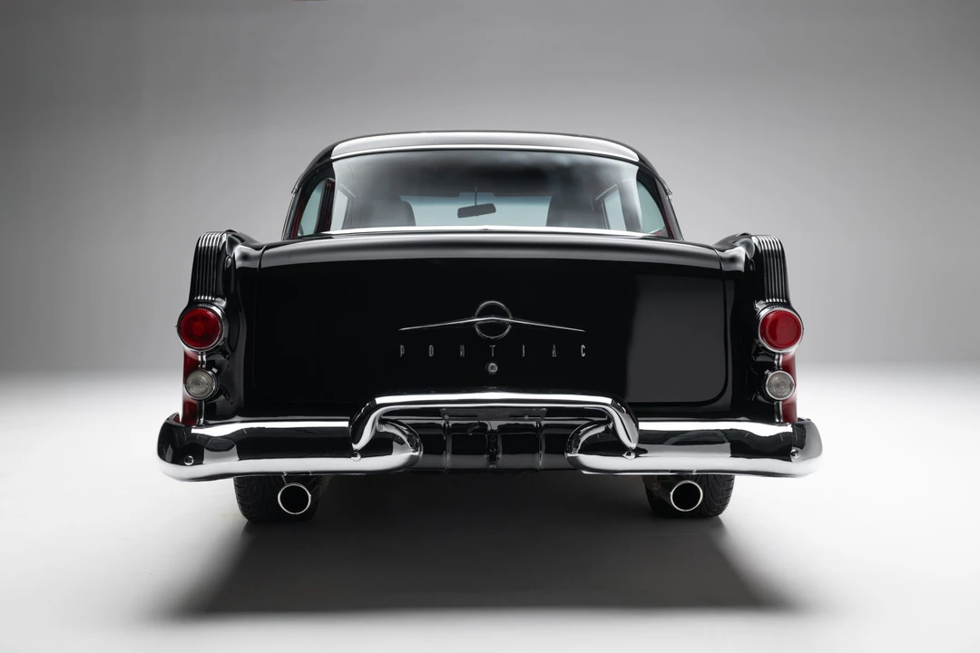 1955 Pontiac Chieftain - Image 24 of 31