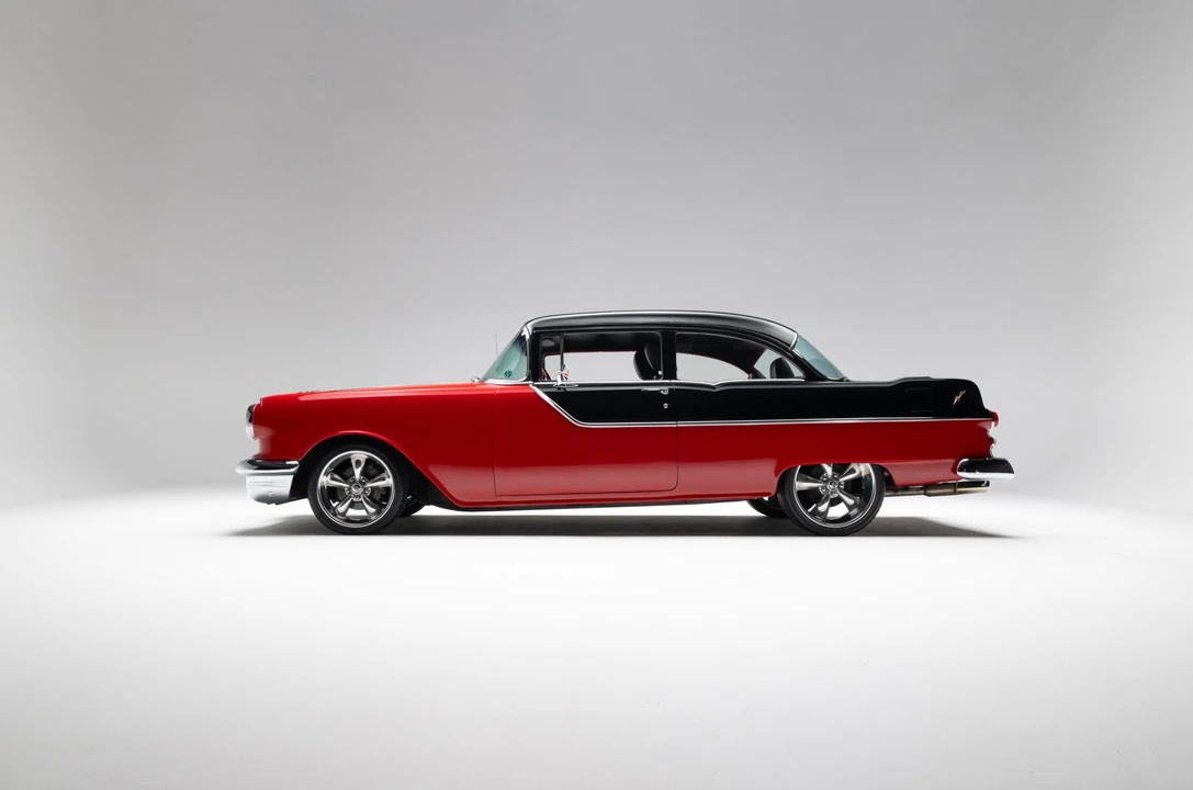 1955 Pontiac Chieftain - Image 9 of 31
