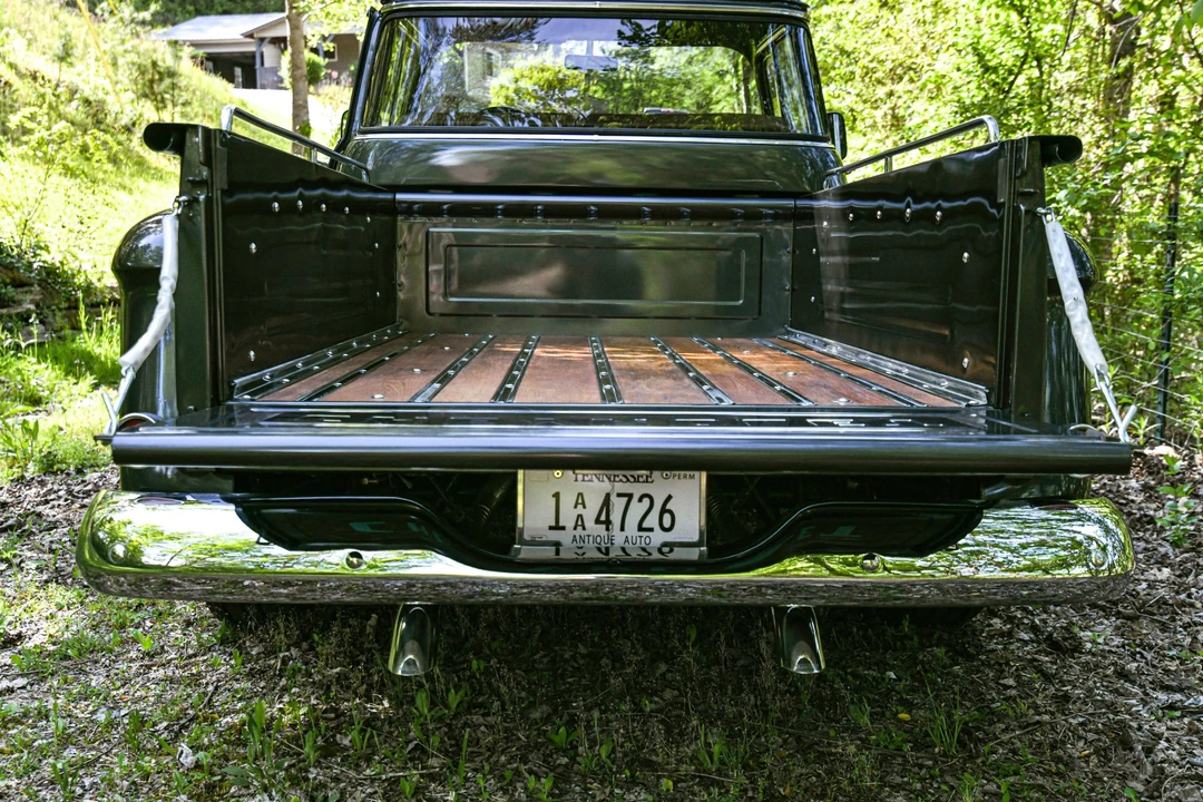 1957 Chevrolet Task Force - Image 25 of 31