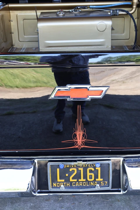 1957 Chevrolet Task Force - Image 12 of 31