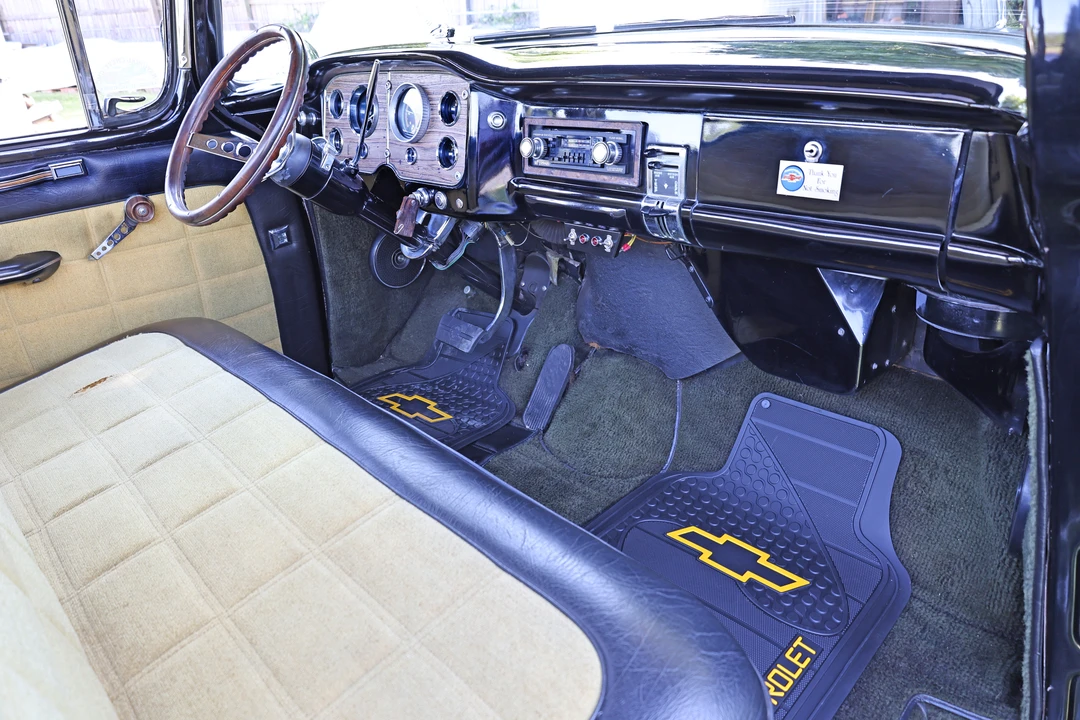 1957 Chevrolet Task Force - Image 28 of 31