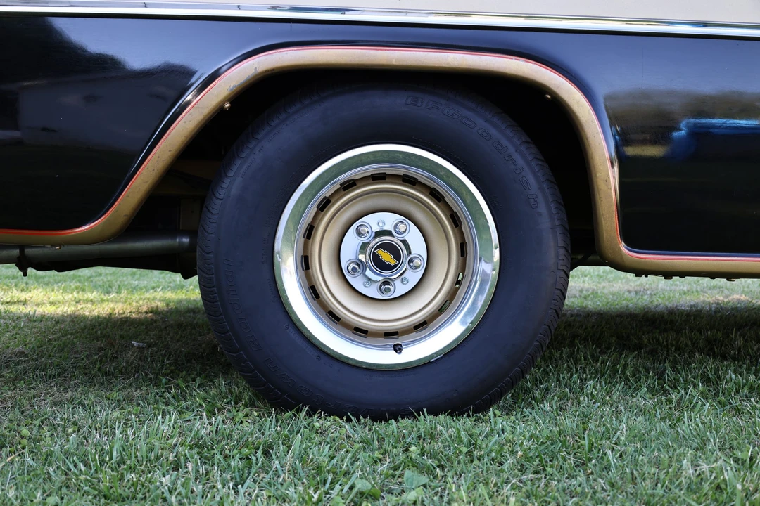 1957 Chevrolet Task Force - Image 25 of 31