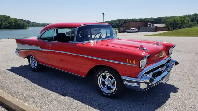 1957 Chevrolet Tri-Five Bel Air 2-Door Hardtop & Coupe - Image 3 of 31