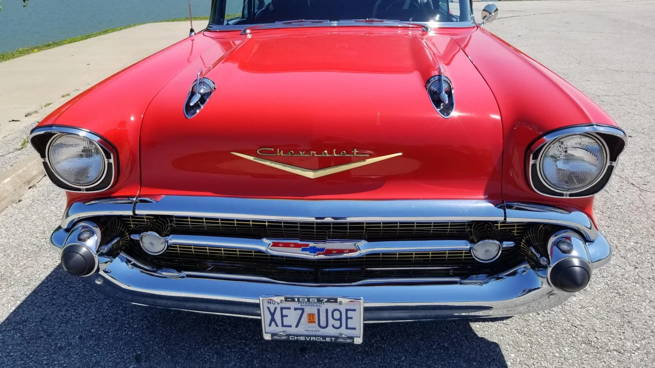 1957 Chevrolet Tri-Five Bel Air 2-Door Hardtop & Coupe - Image 30 of 31