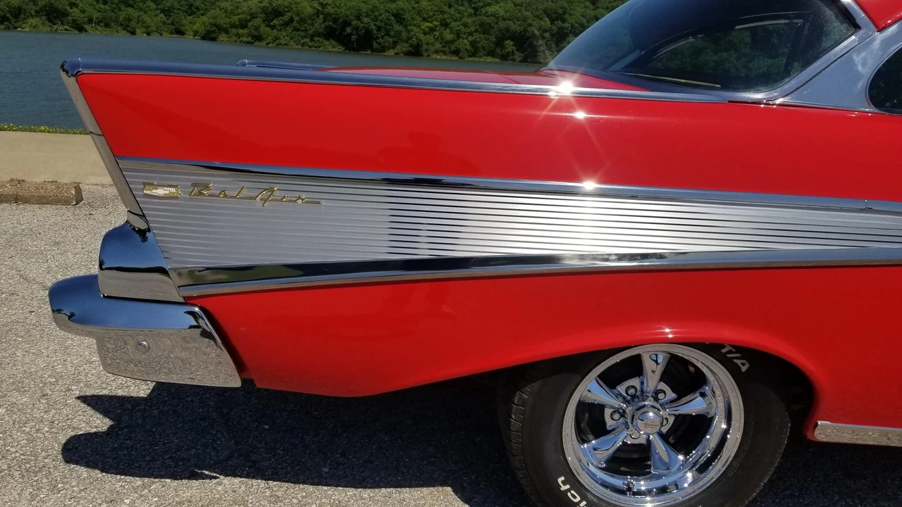 1957 Chevrolet Tri-Five Bel Air 2-Door Hardtop & Coupe - Image 19 of 31