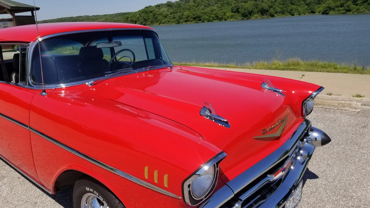 1957 Chevrolet Tri-Five Bel Air 2-Door Hardtop & Coupe - Image 27 of 31