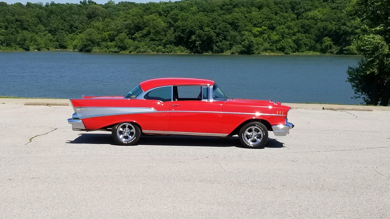 1957 Chevrolet Tri-Five Bel Air 2-Door Hardtop & Coupe - Image 12 of 31