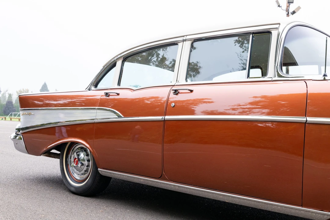 1957 Chevrolet Tri-Five Bel Air Sedan & Wagon - Image 21 of 31