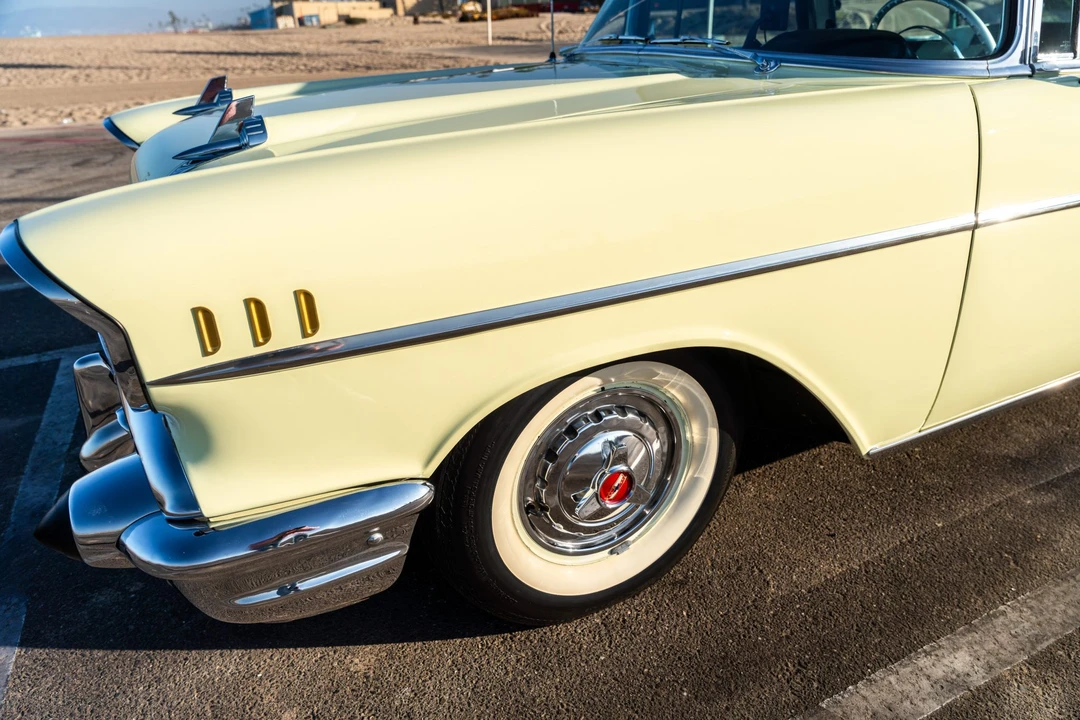 1957 Chevrolet Nomad - Image 10 of 31