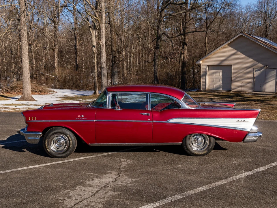 1957 Chevrolet Tri-Five Bel Air 2-Door Hardtop & Coupe - Image 13 of 31