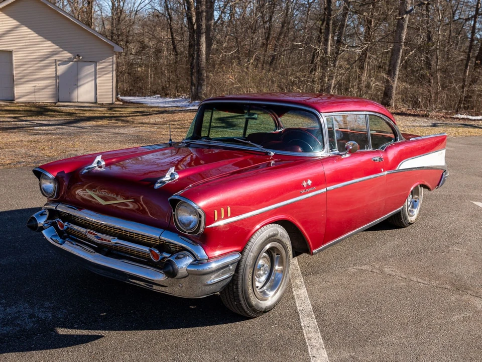 1957 Chevrolet Tri-Five Bel Air 2-Door Hardtop & Coupe - Image 10 of 31