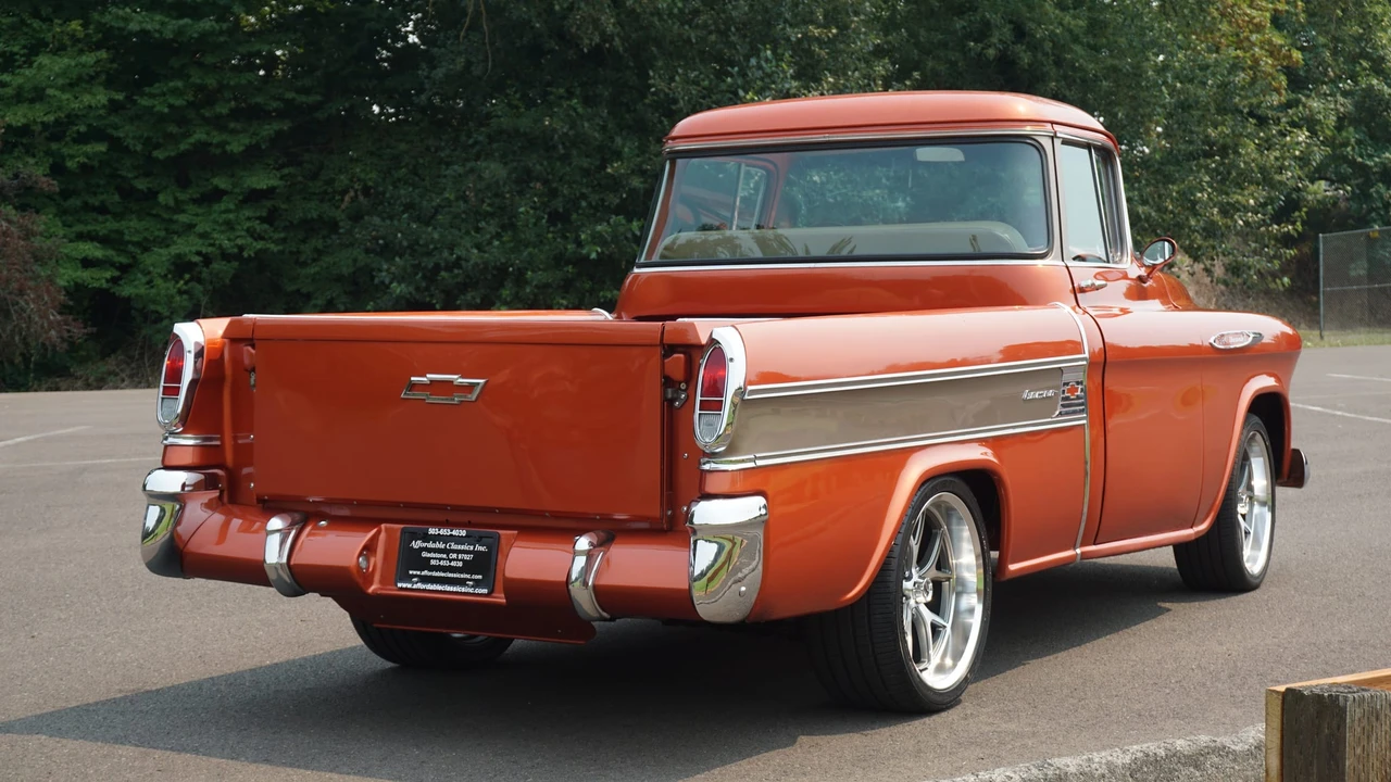 1957 Chevrolet Task Force - Image 15 of 31