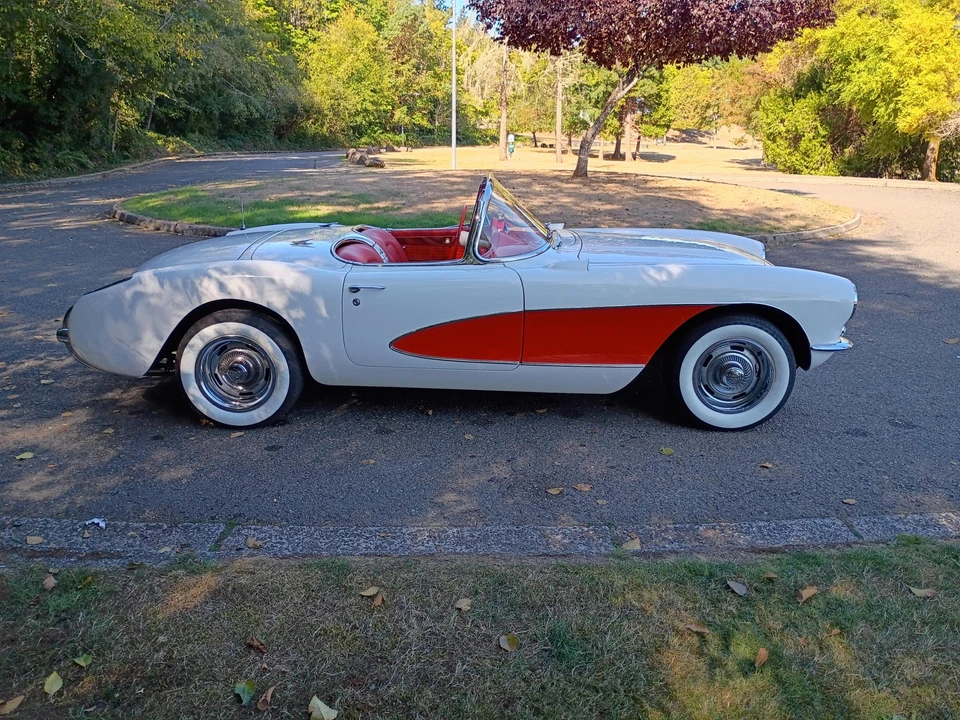 1957 Chevrolet Corvette C1 - Image 17 of 31