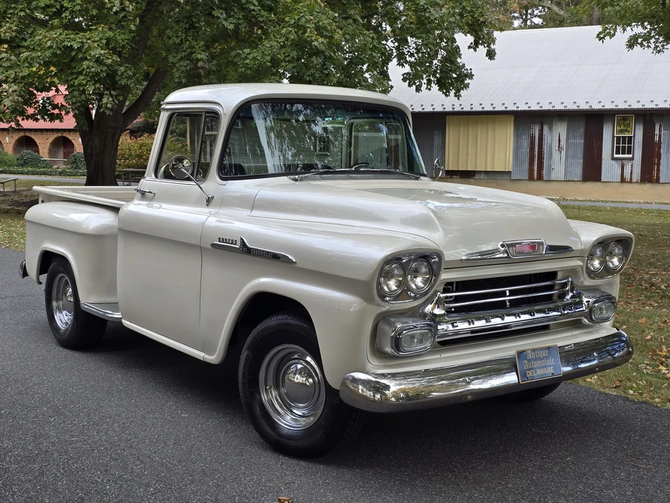 1958 Chevrolet Task Force - Image 21 of 31