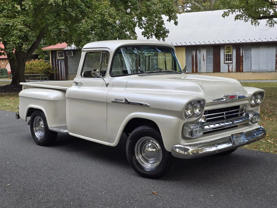 1958 Chevrolet Task Force - Image 25 of 31