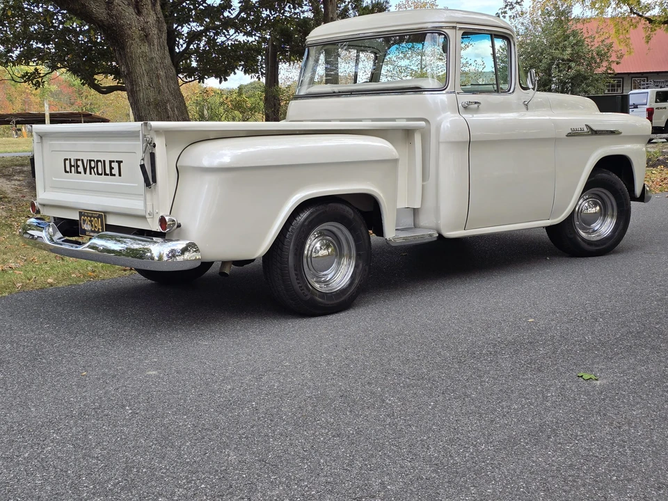 1958 Chevrolet Task Force - Image 30 of 31
