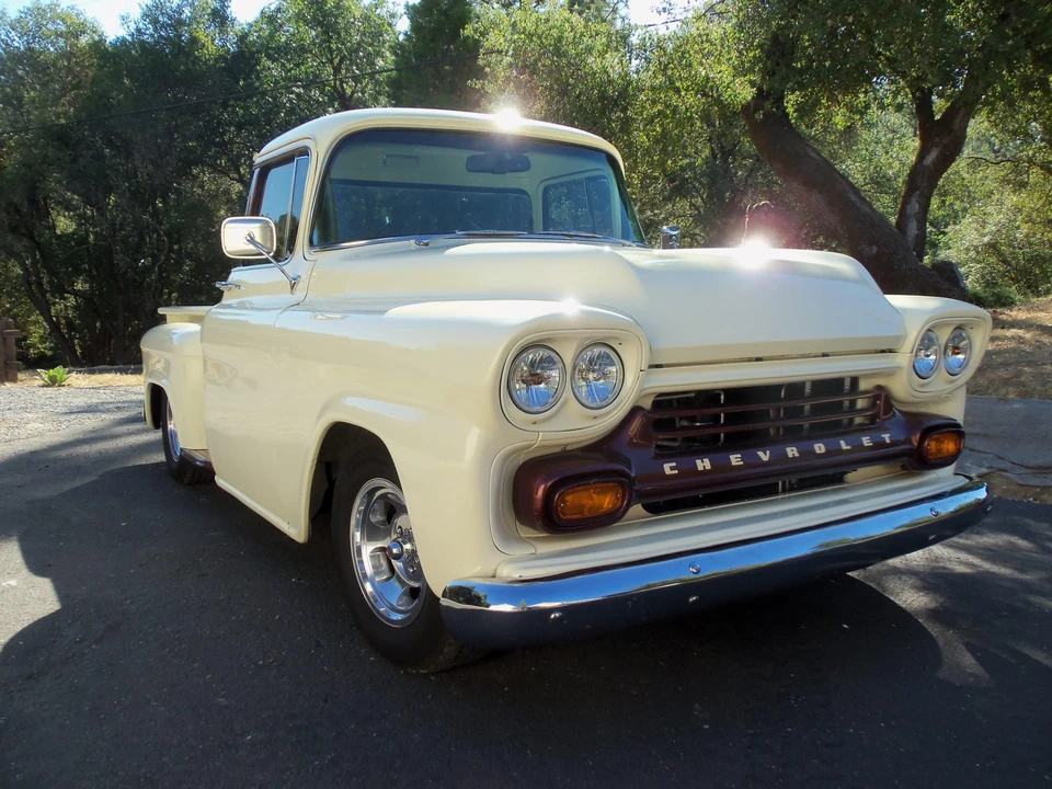 1958 Chevrolet Task Force - Image 14 of 31