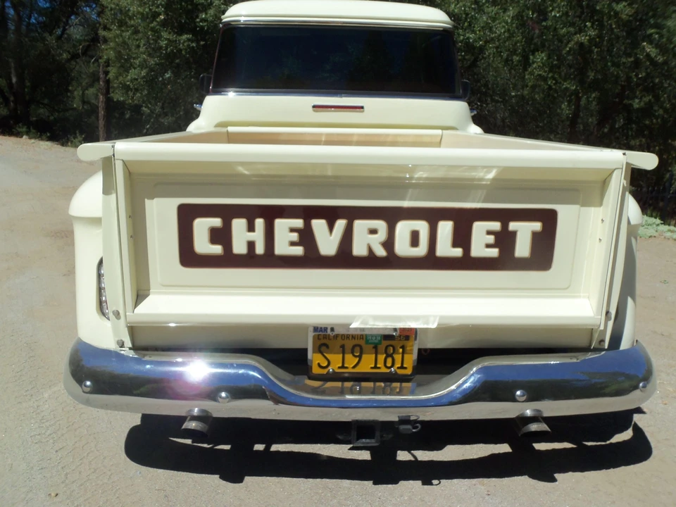 1958 Chevrolet Task Force - Image 10 of 31