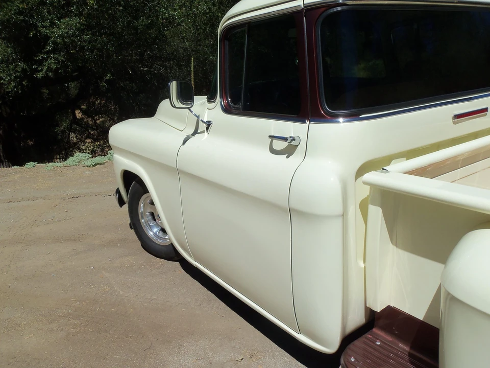 1958 Chevrolet Task Force - Image 25 of 31