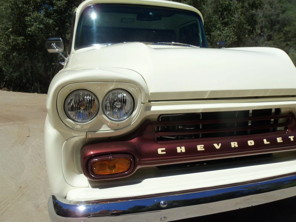 1958 Chevrolet Task Force - Image 16 of 31