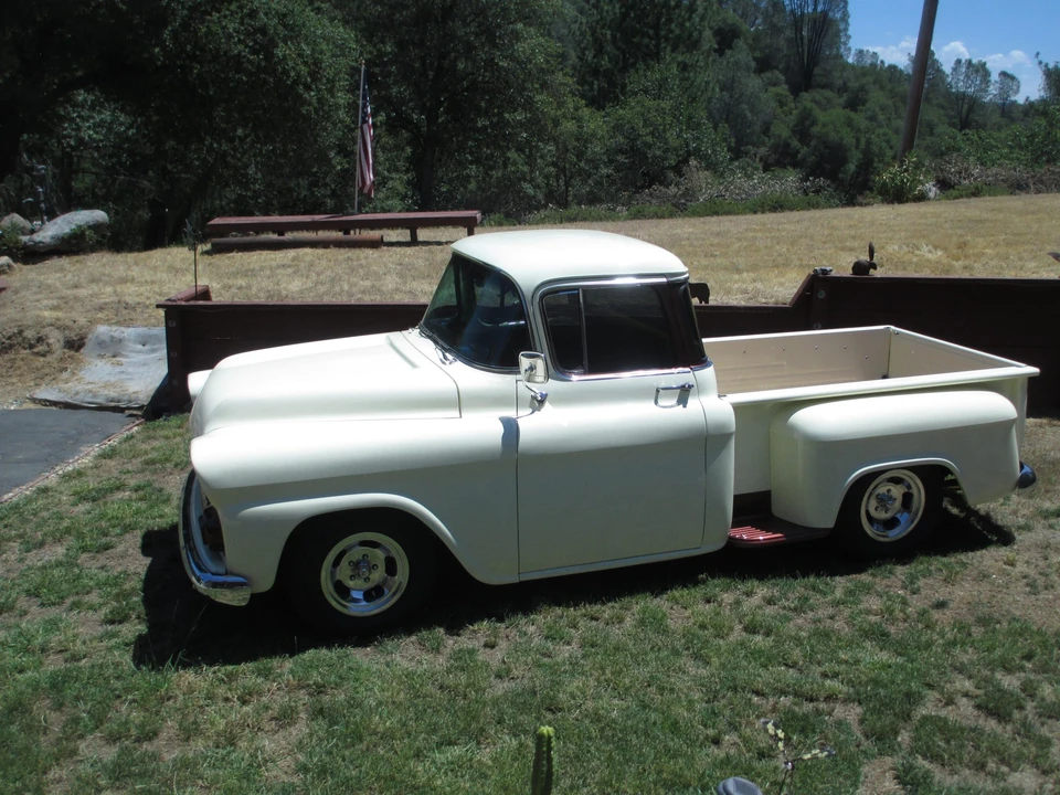 1958 Chevrolet Task Force - Image 5 of 31
