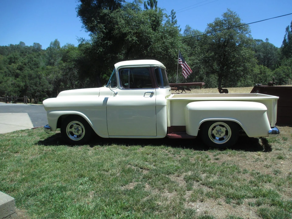 1958 Chevrolet Task Force - Image 7 of 31