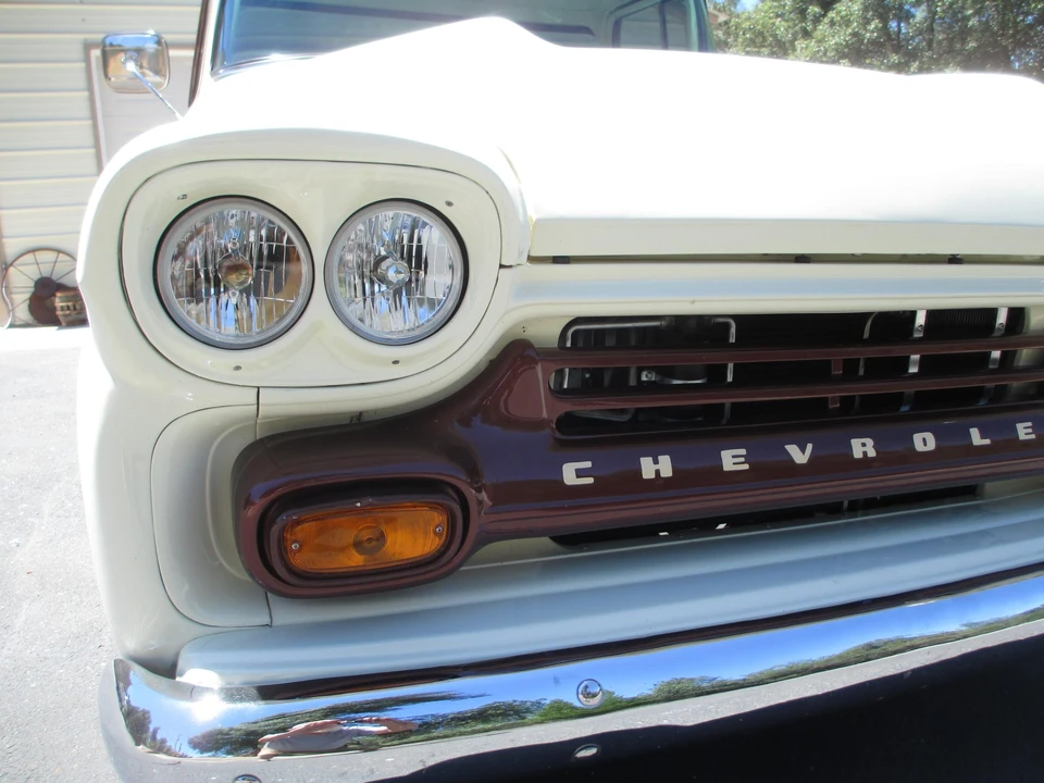 1958 Chevrolet Task Force - Image 17 of 31